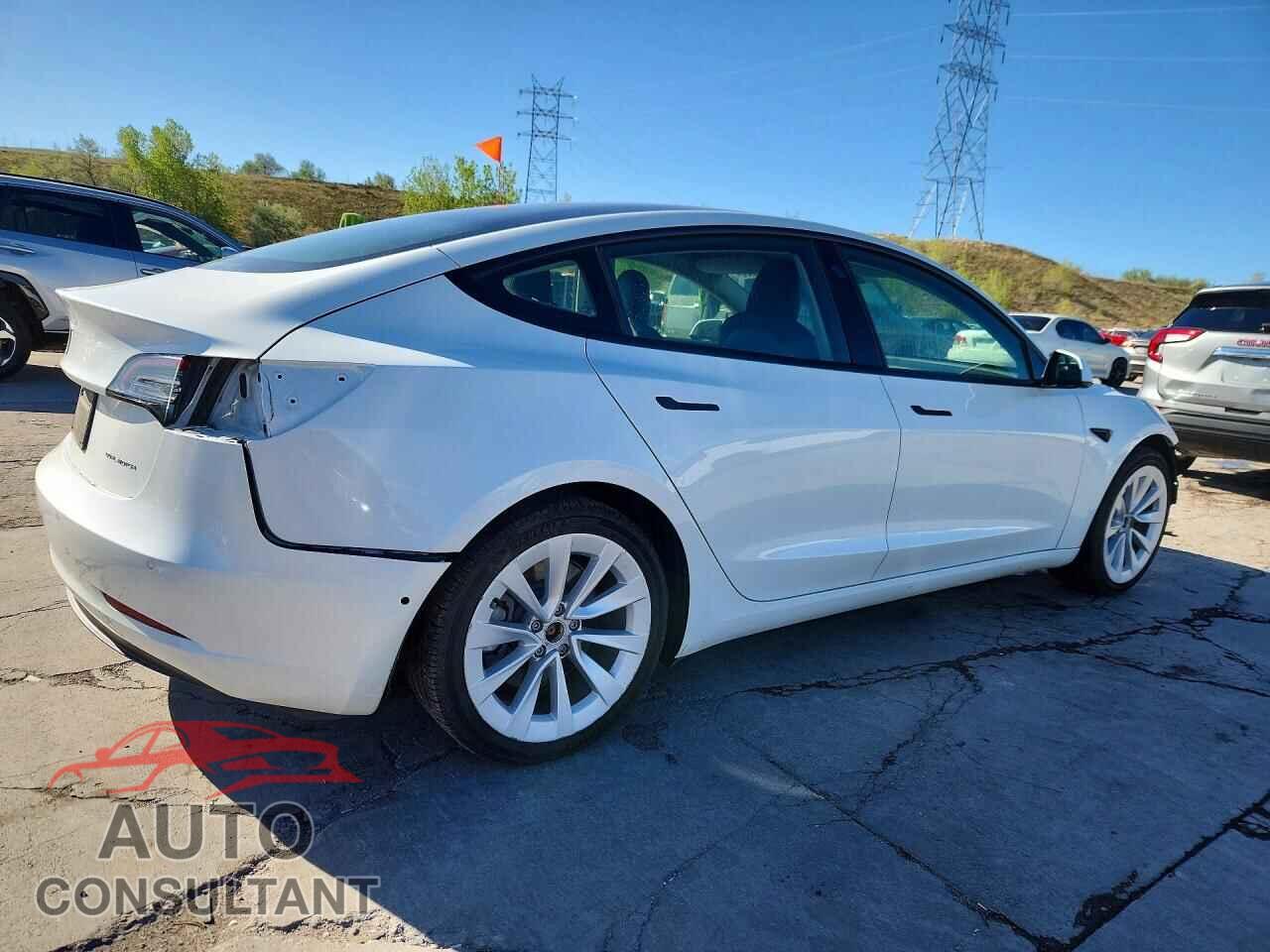 TESLA MODEL 3 2022 - 5YJ3E1EB5NF209807