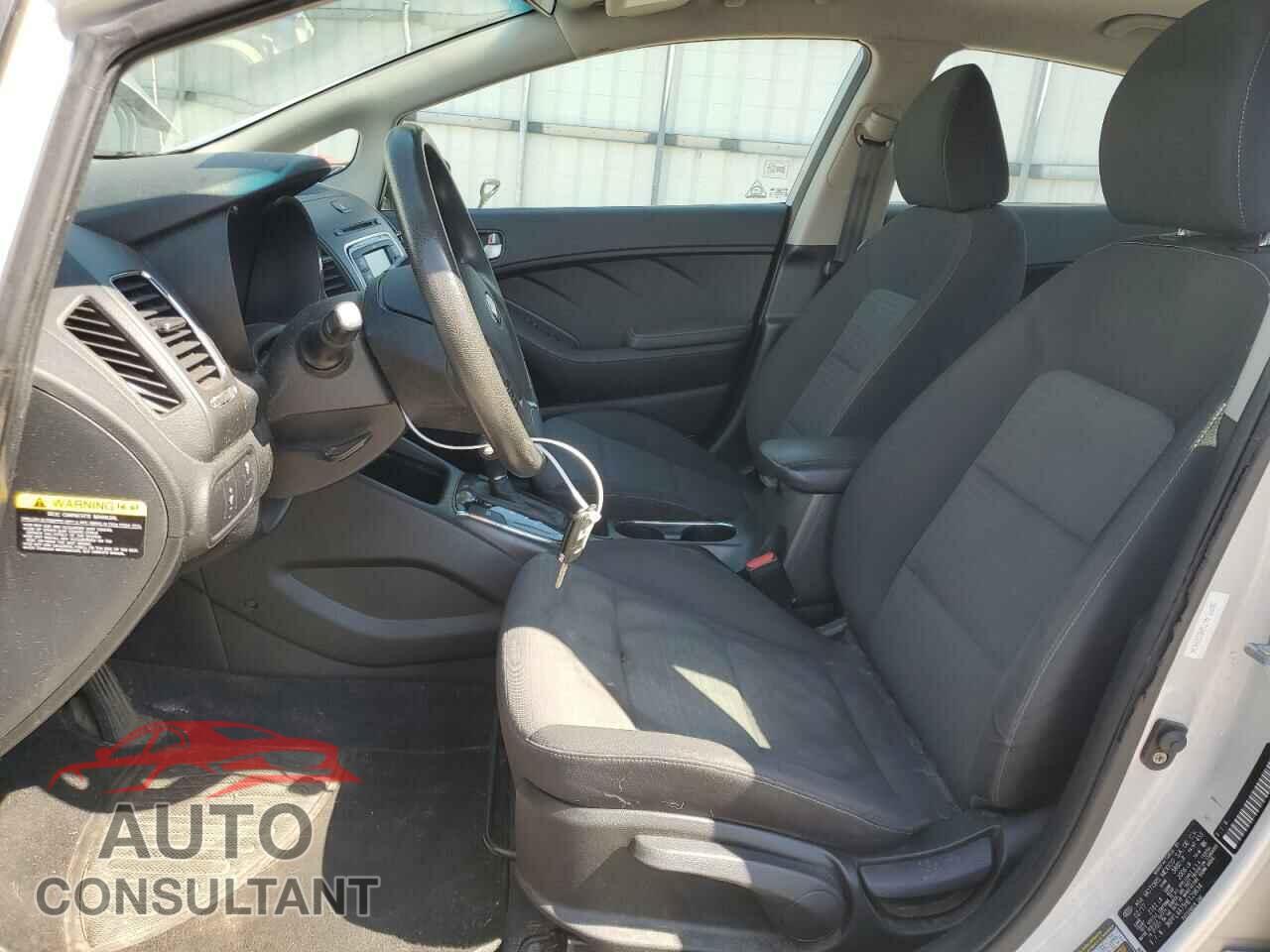 KIA FORTE 2017 - 3KPFL4A75HE129634