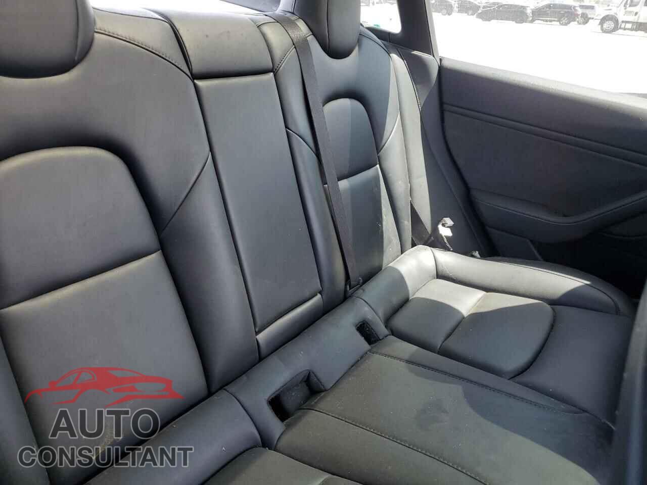 TESLA MODEL 3 2021 - 5YJ3E1EB5MF868954
