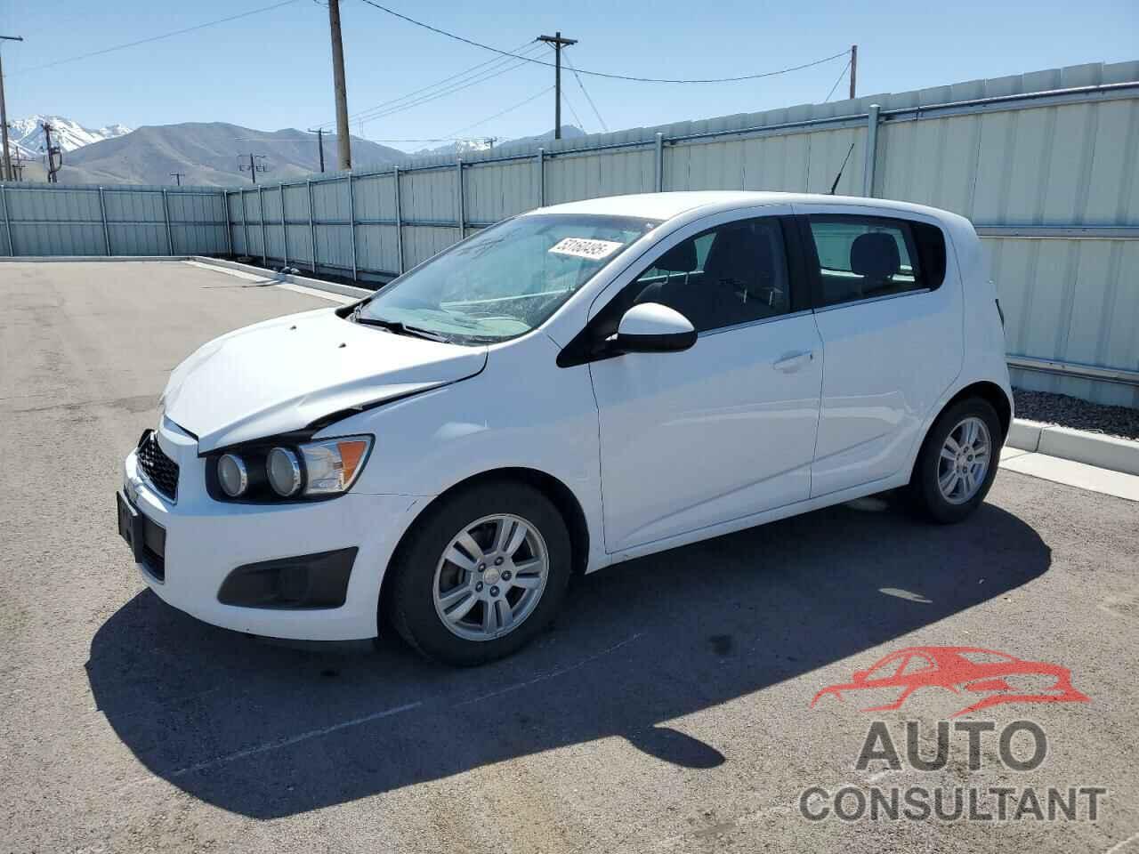 CHEVROLET SONIC 2014 - 1G1JC6SG6E4173281