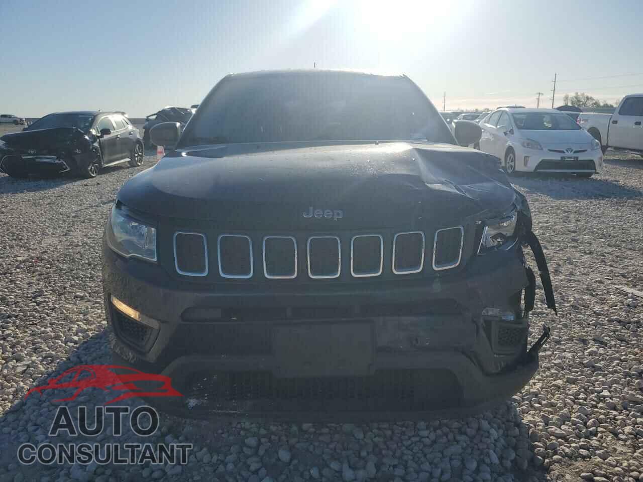 JEEP COMPASS 2018 - 3C4NJCAB9JT308776