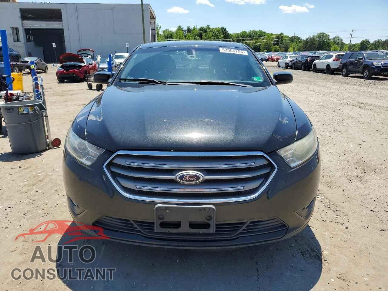 FORD TAURUS 2013 - 1FAHP2E88DG233359