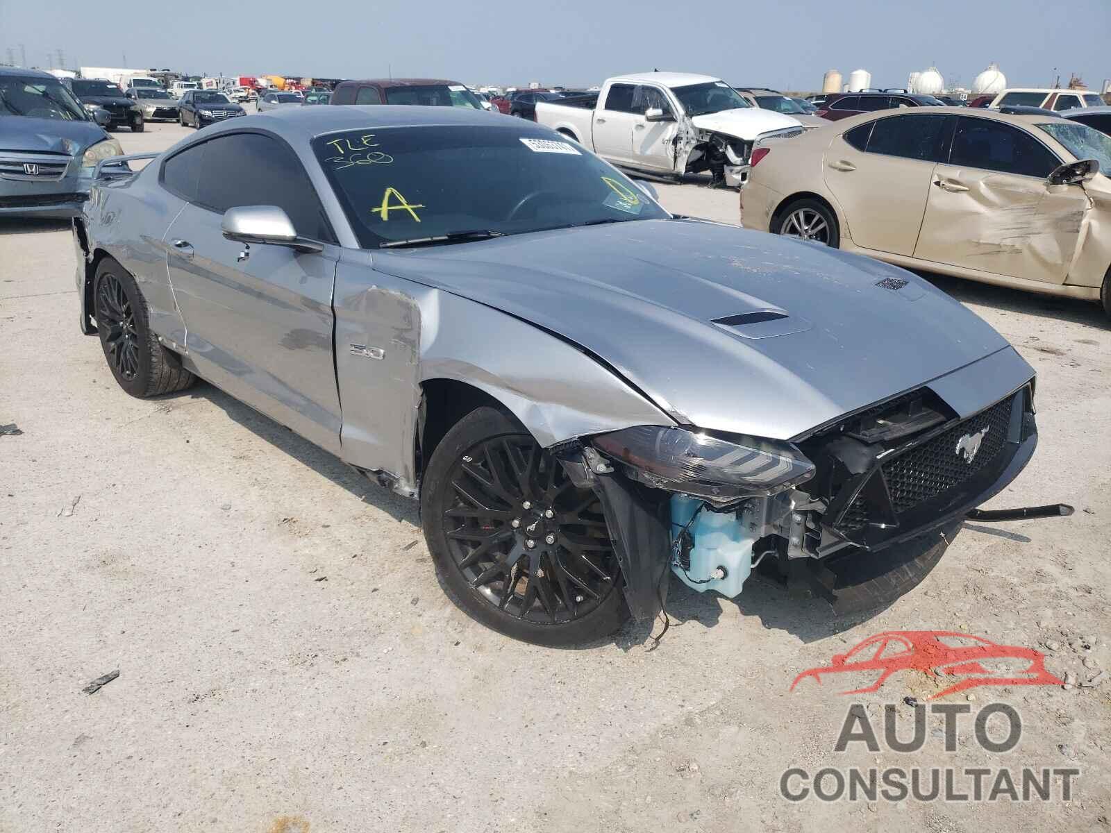 FORD MUSTANG 2020 - 1FA6P8CF3L5123163