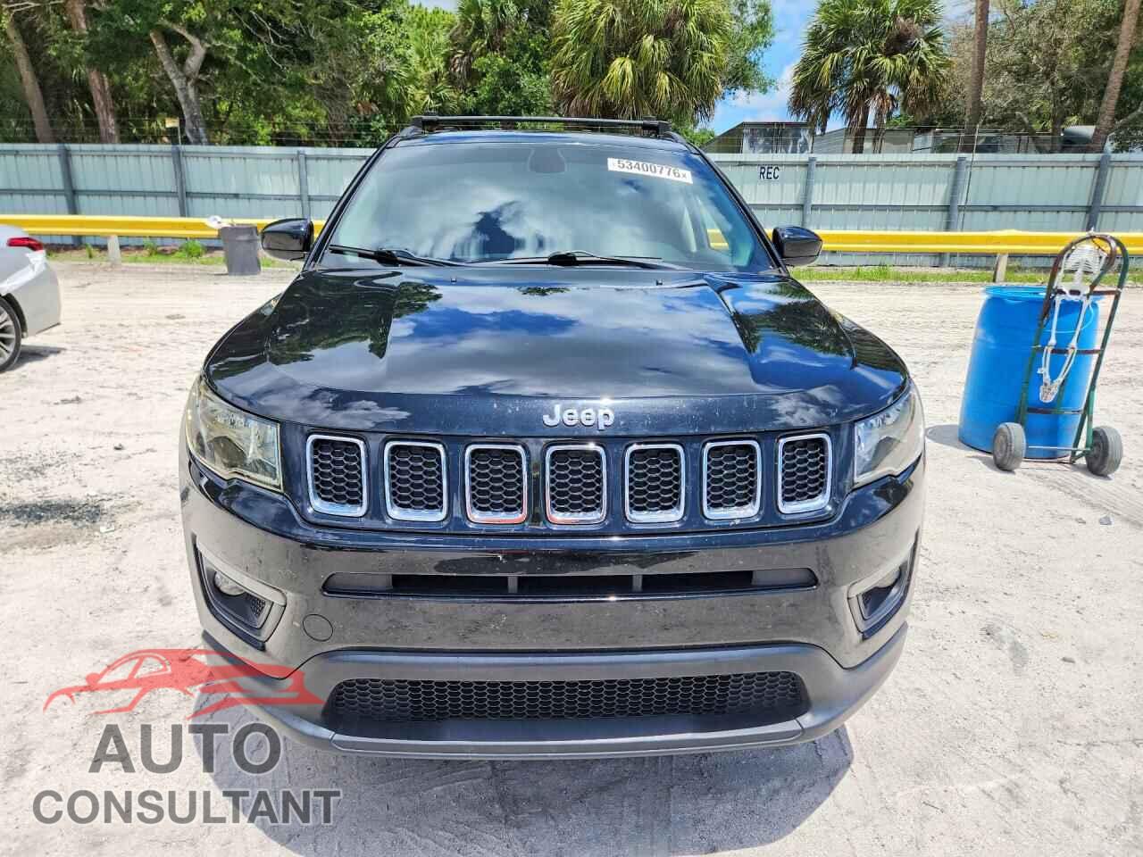 JEEP COMPASS 2017 - 3C4NJDBB2HT640475