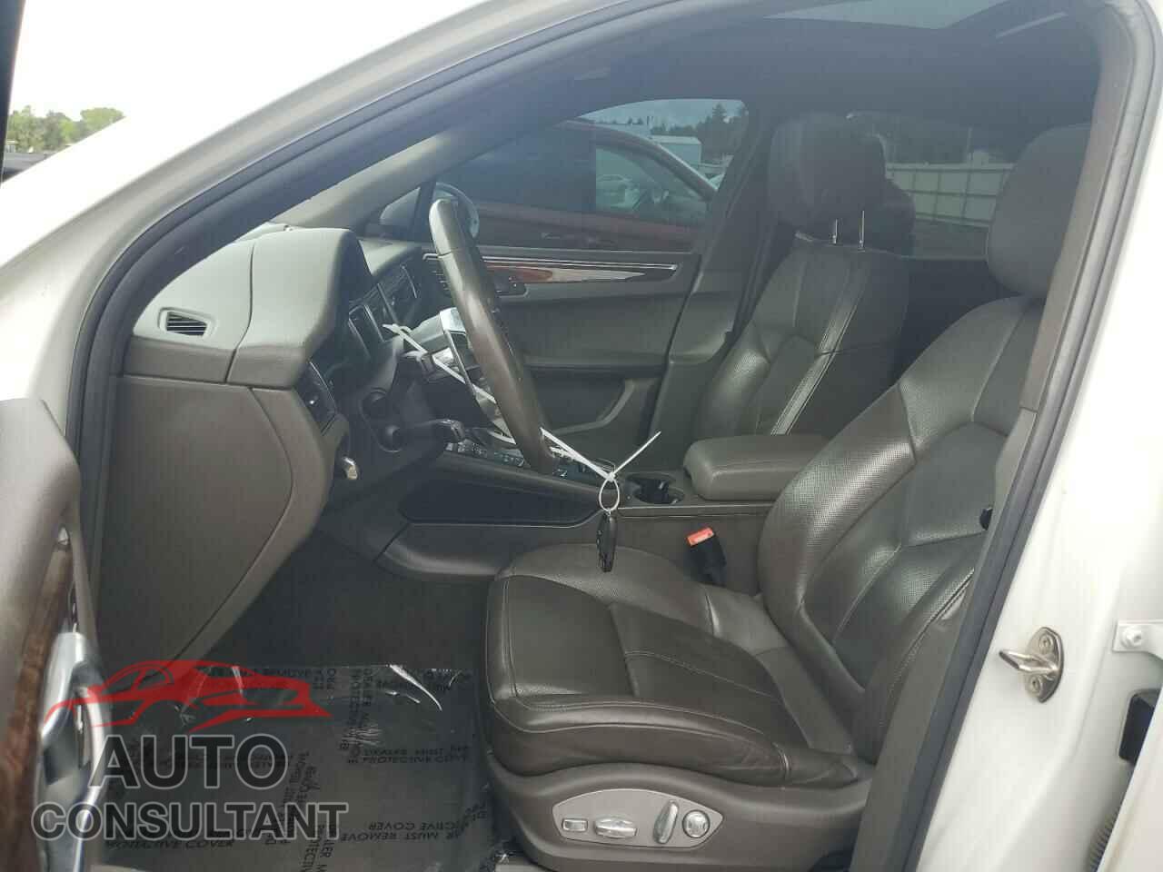 PORSCHE MACAN 2017 - WP1AB2A59HLB13345