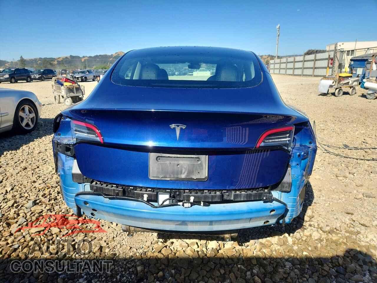 TESLA MODEL 3 2023 - 5YJ3E1EA4PF451515