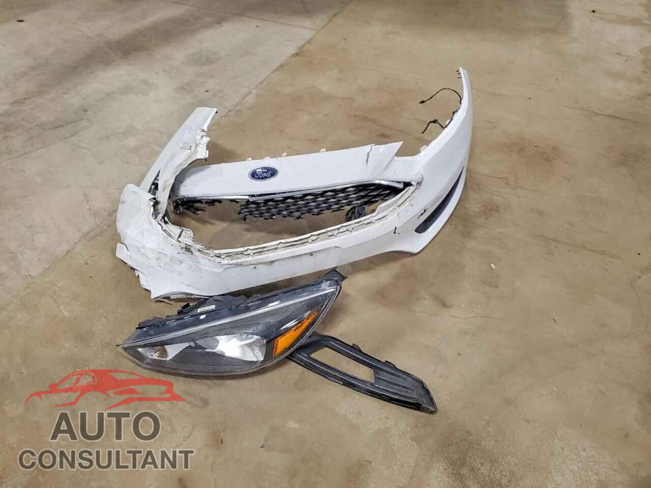 FORD FOCUS 2017 - 1FADP3M29HL228749