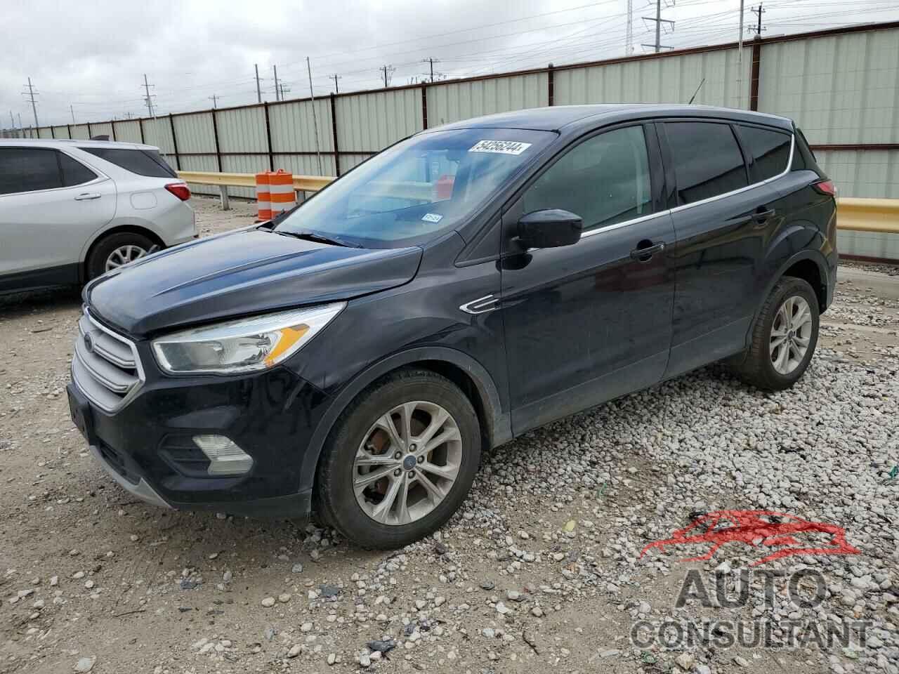 FORD ESCAPE 2017 - 1FMCU0GD6HUE92141