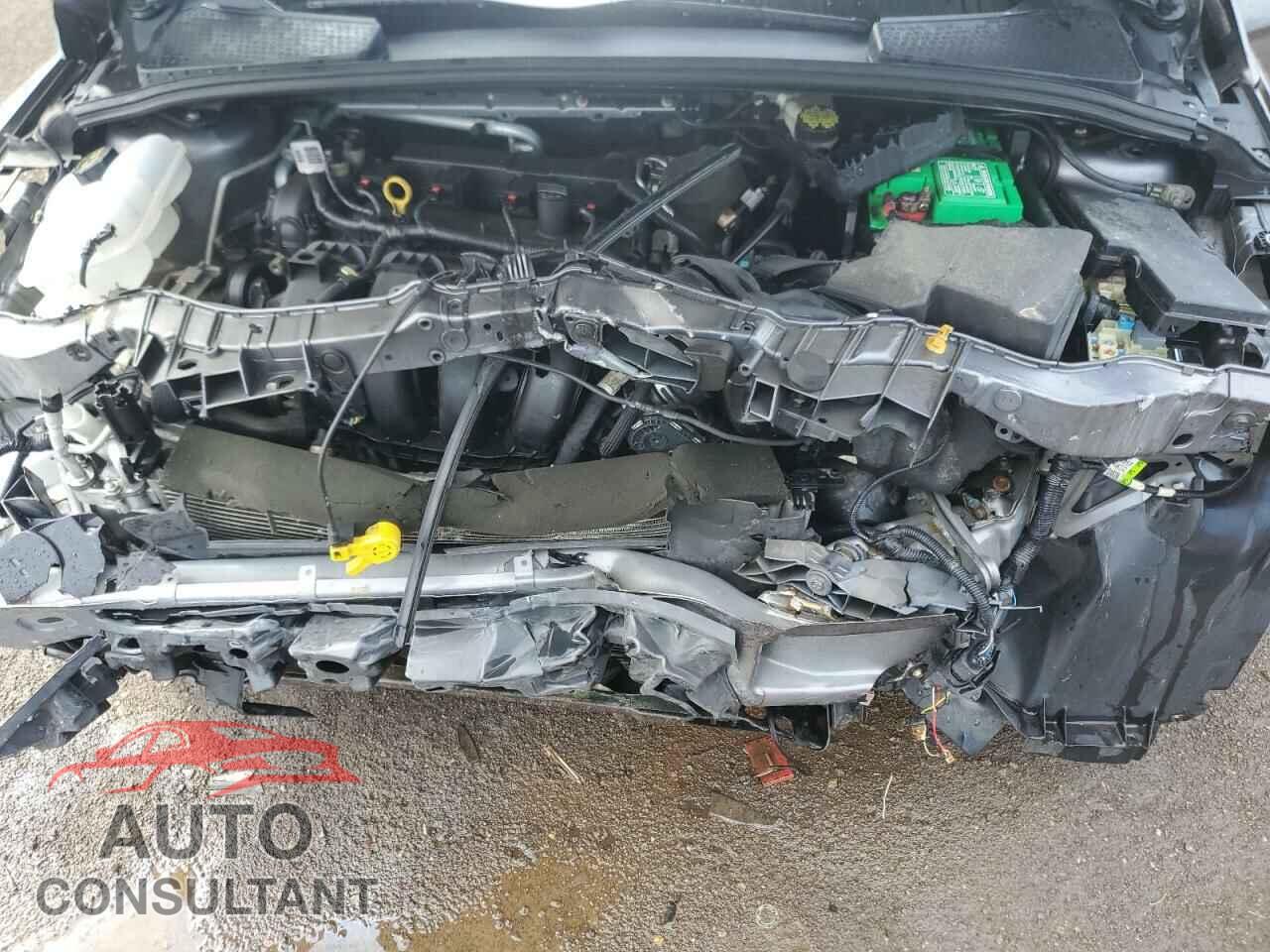 FORD FOCUS 2014 - 1FADP3F21EL404363
