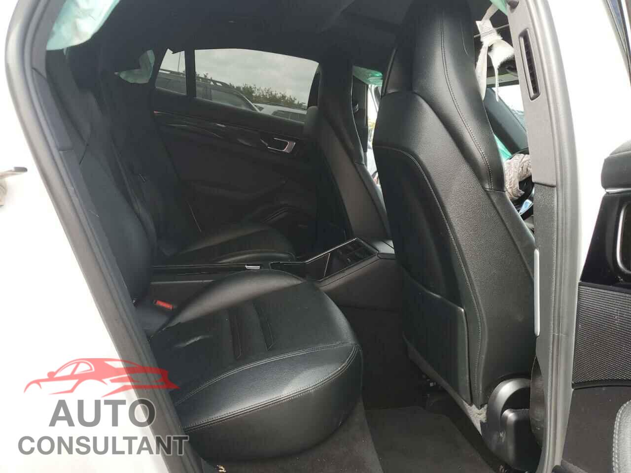 PORSCHE PANAMERA 2019 - WP0AA2A70KL100609