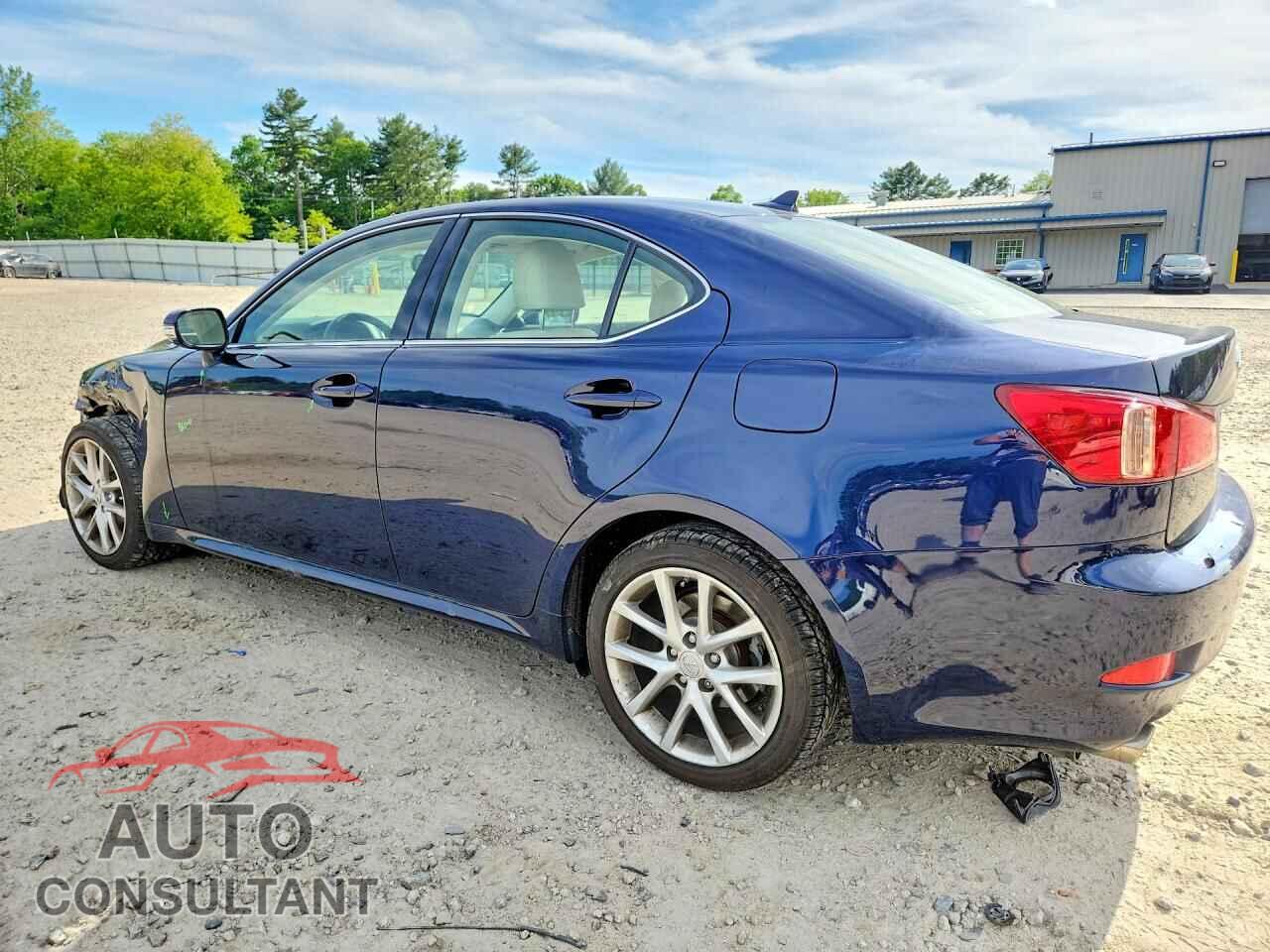 LEXUS IS 2012 - JTHCF5C21C5053348