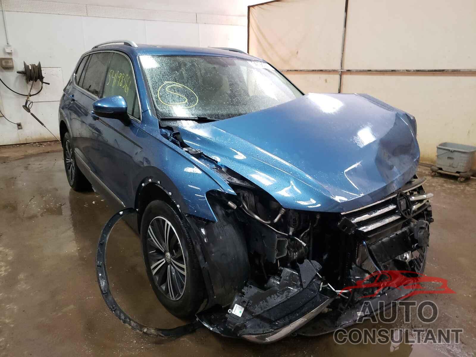 VOLKSWAGEN TIGUAN 2018 - 3VV3B7AX1JM087936