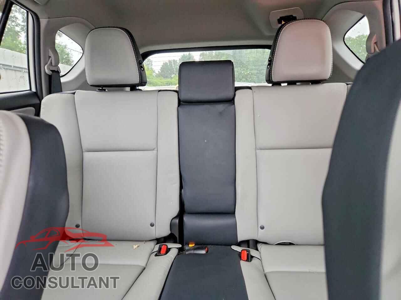 TOYOTA RAV4 2017 - 2T3DFREV4HW549989