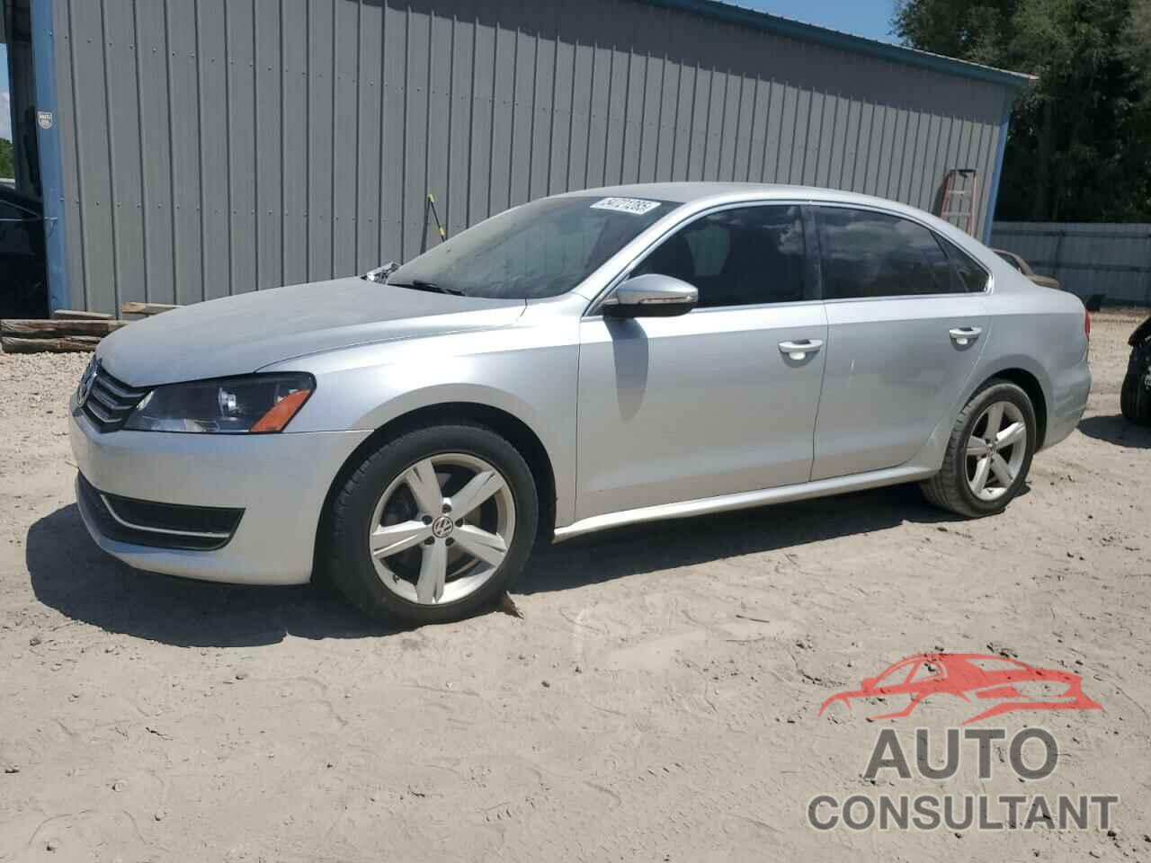 VOLKSWAGEN PASSAT 2012 - 1VWBH7A36CC020871
