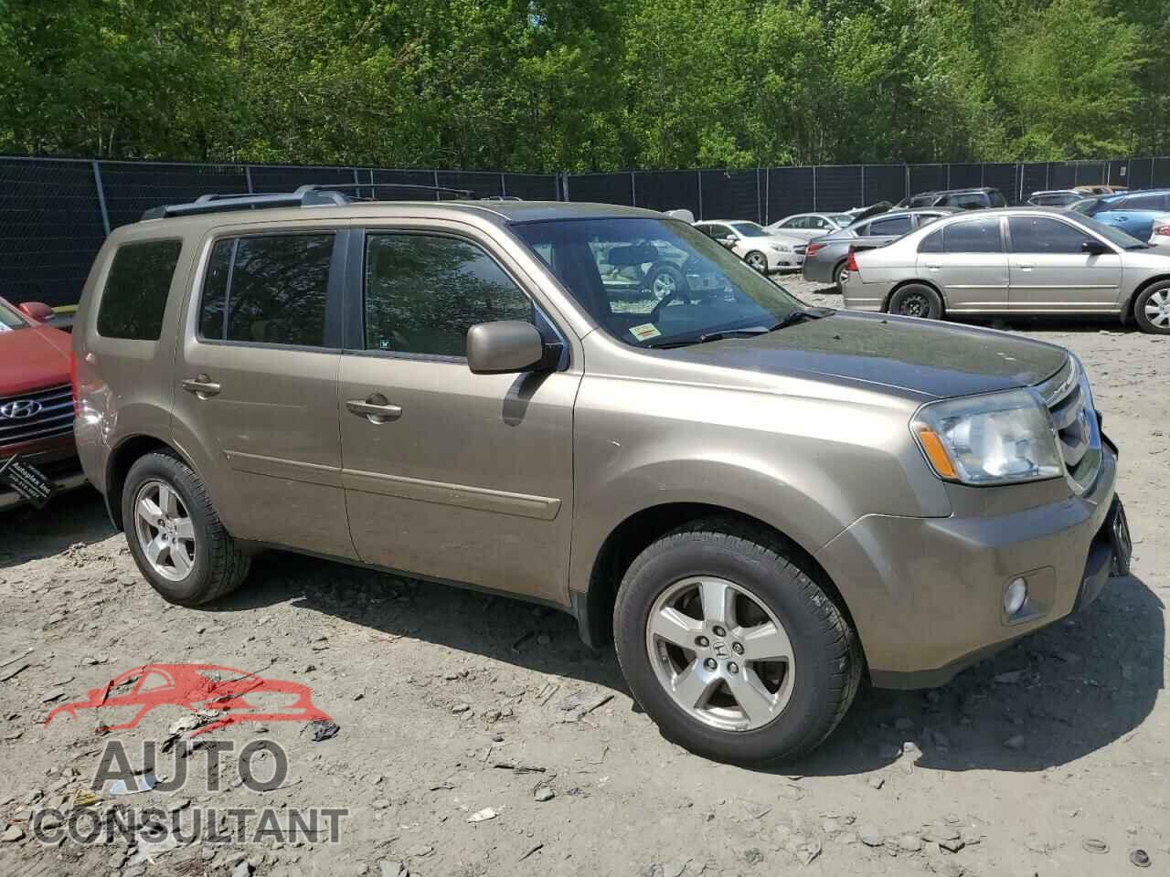 HONDA PILOT 2011 - 5FNYF4H74BB104585