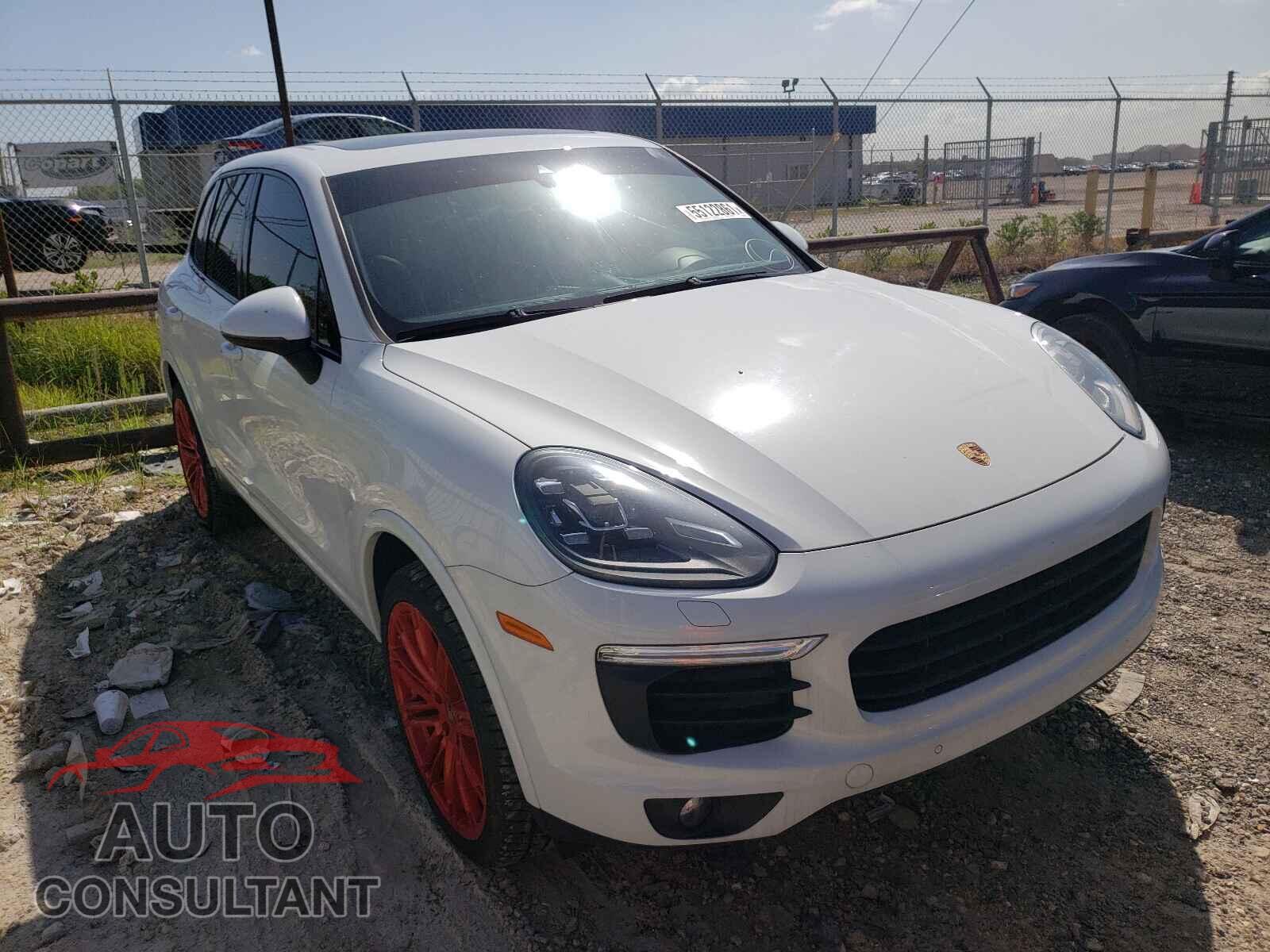 PORSCHE CAYENNE 2017 - WP1AA2A20HKA82128