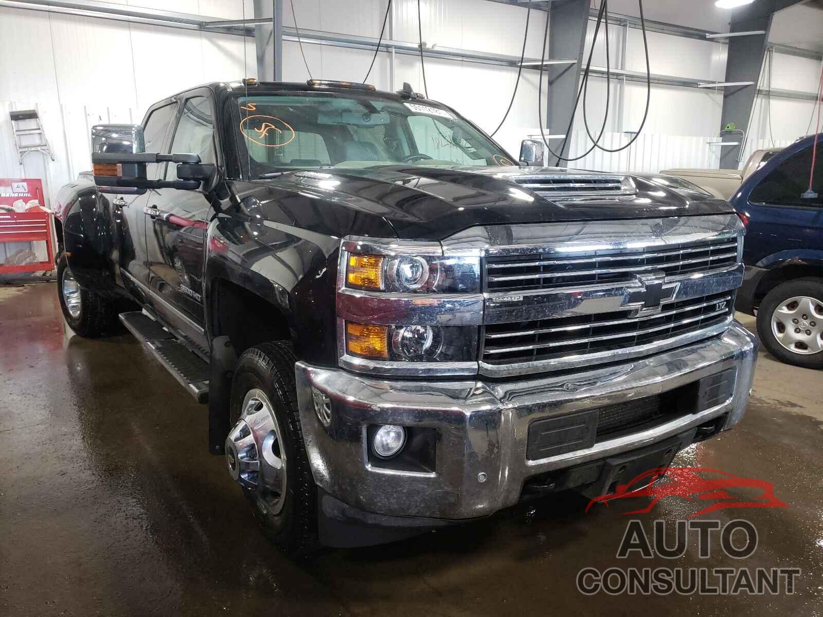 CHEVROLET SILVERADO 2019 - 1GC4KXCY6KF258531
