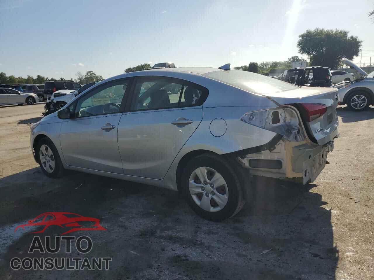 KIA FORTE 2017 - 3KPFK4A79HE013775