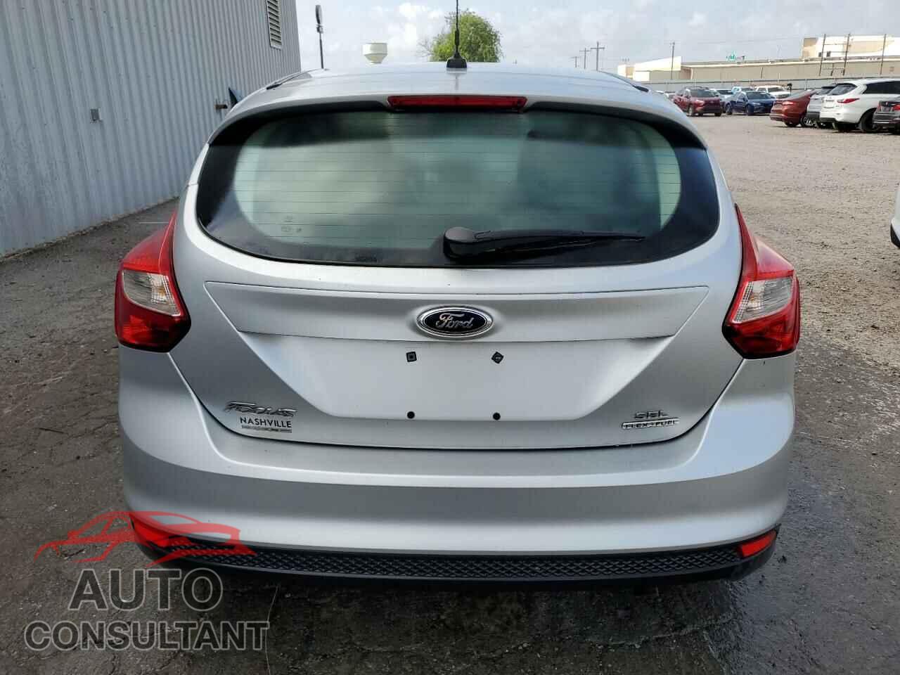 FORD FOCUS 2012 - 1FAHP3M28CL479319