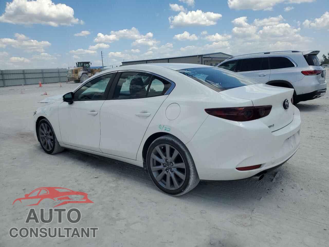 MAZDA 3 2021 - JM1BPABL8M1324752