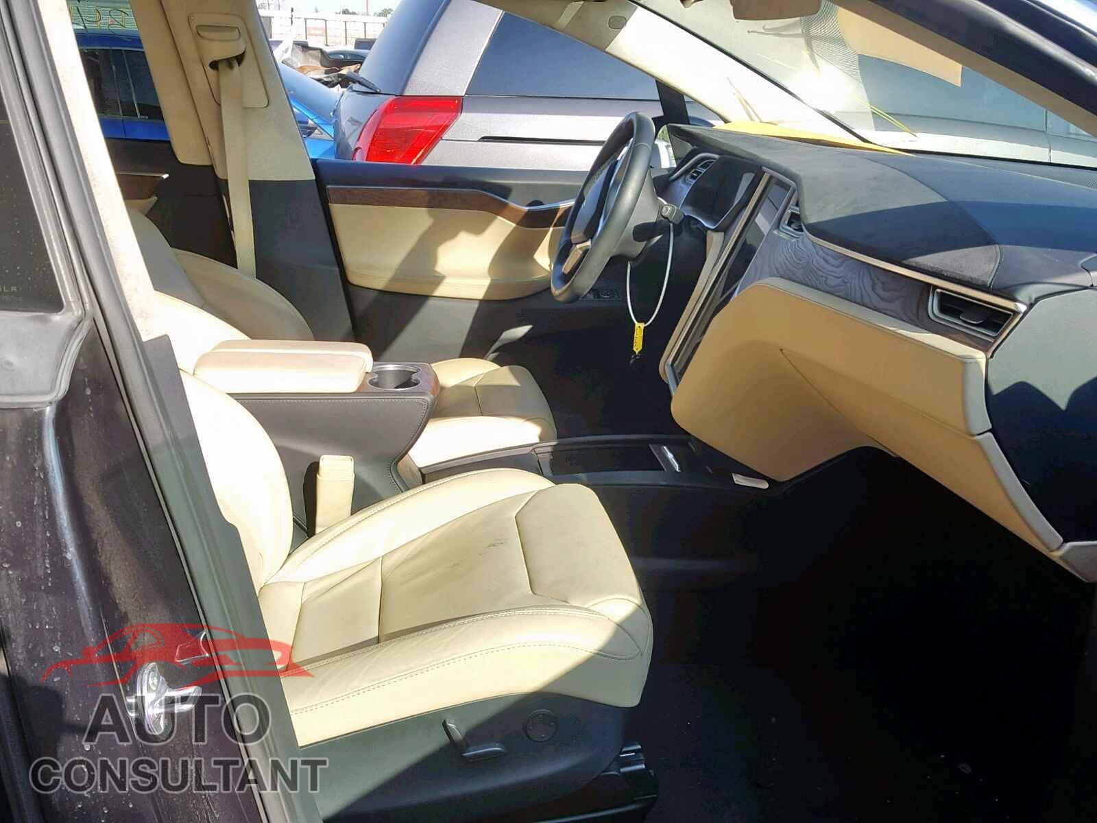 TESLA MODEL X 2017 - 5YJXCBE2XHF046072