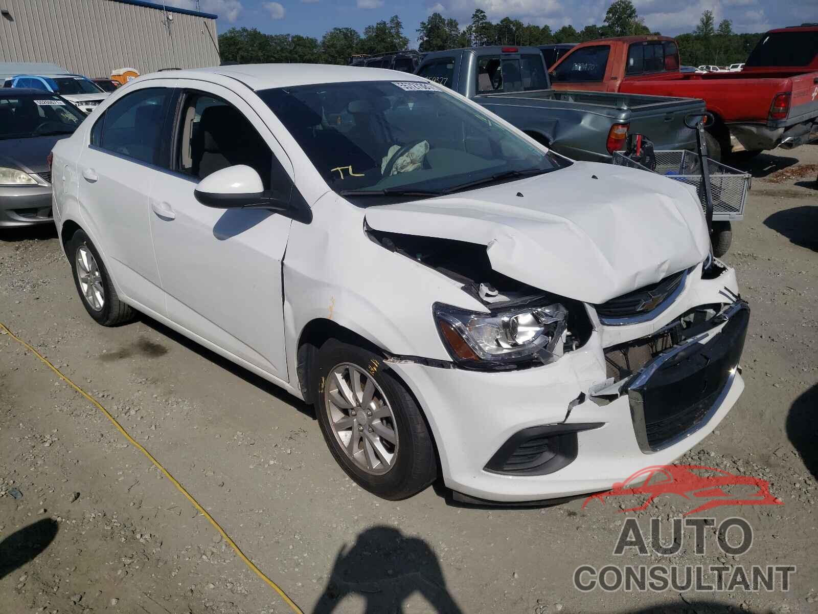 CHEVROLET SONIC 2017 - 1G1JD5SH6H4132945