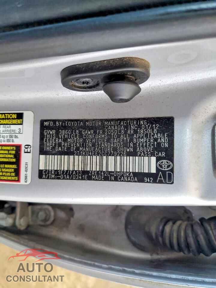 TOYOTA MATRIX 2012 - 2T1KU4EE2CC779226