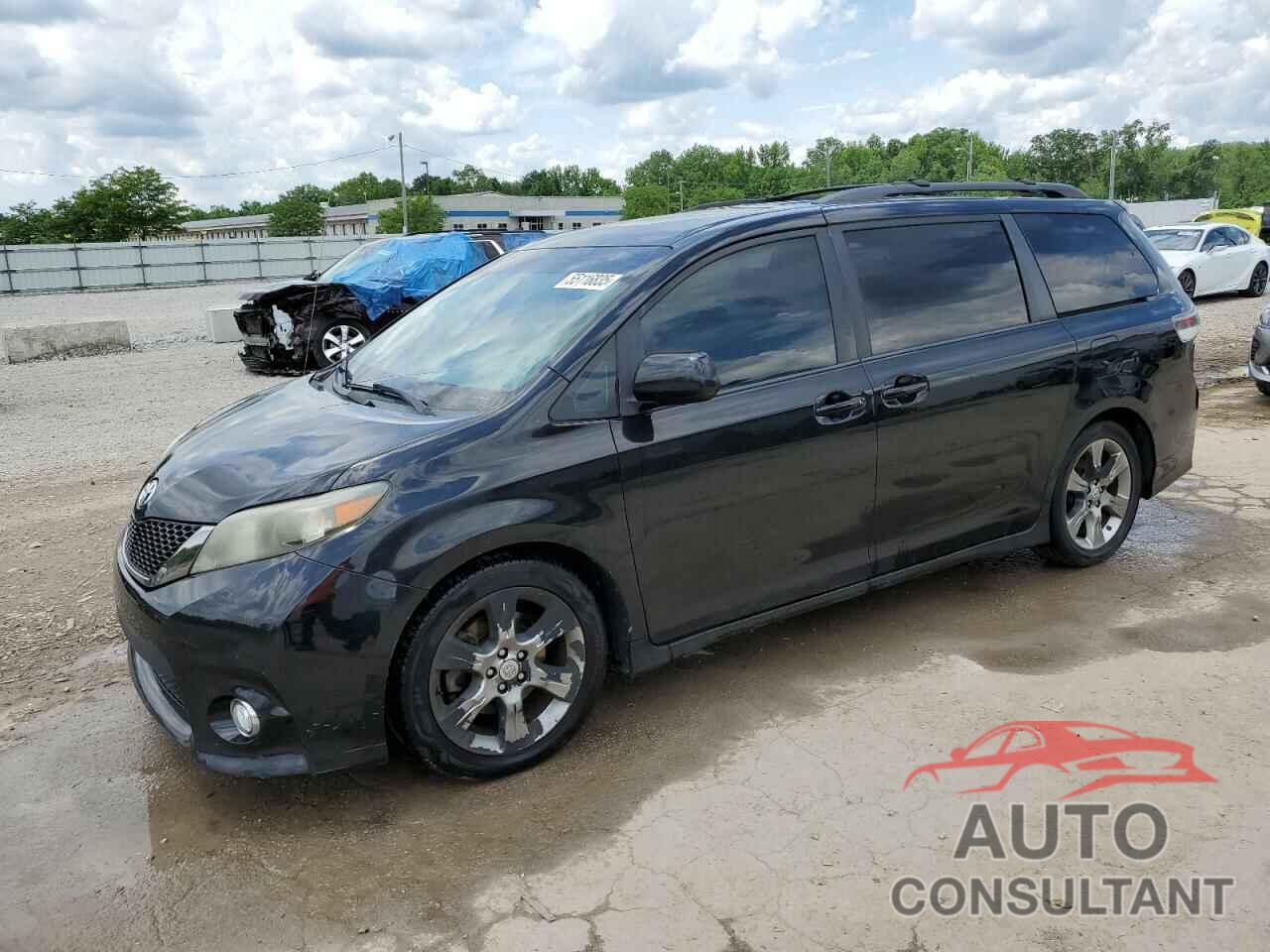 TOYOTA SIENNA 2011 - 5TDXK3DC9BS100726