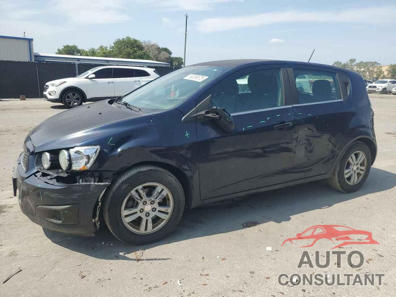 CHEVROLET SONIC 2015 - 1G1JC6SH0F4125771