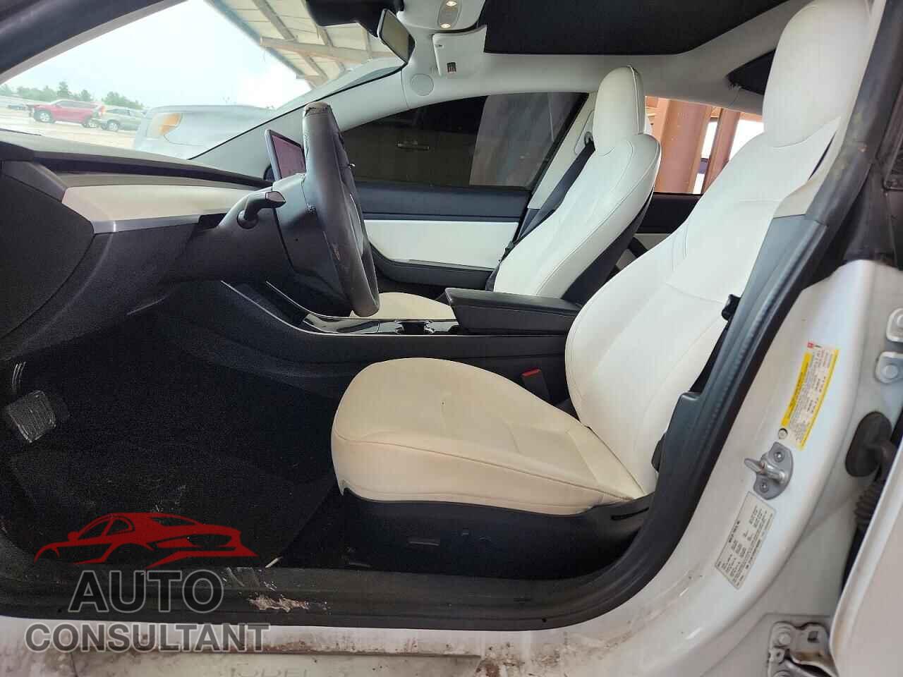 TESLA MODEL 3 2019 - 5YJ3E1EB3KF469585