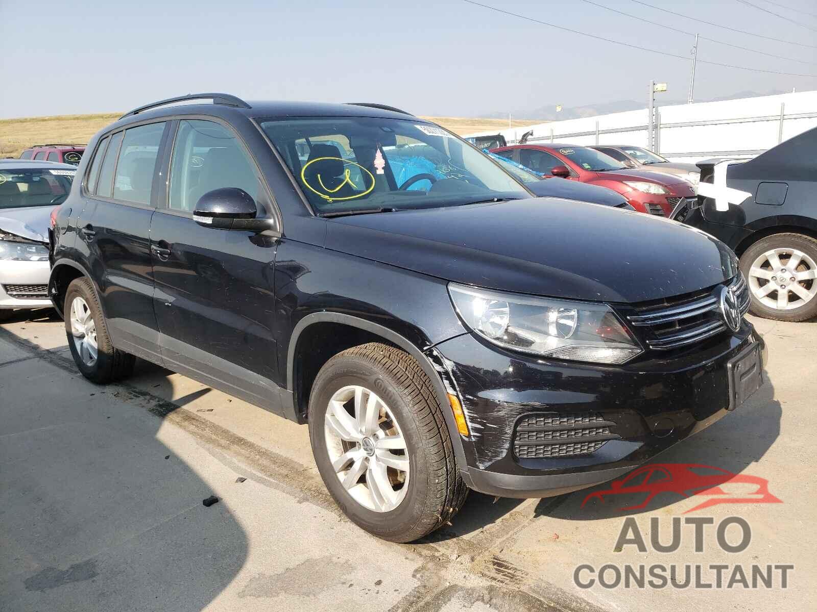 VOLKSWAGEN TIGUAN 2016 - WVGBV7AX8GW552511