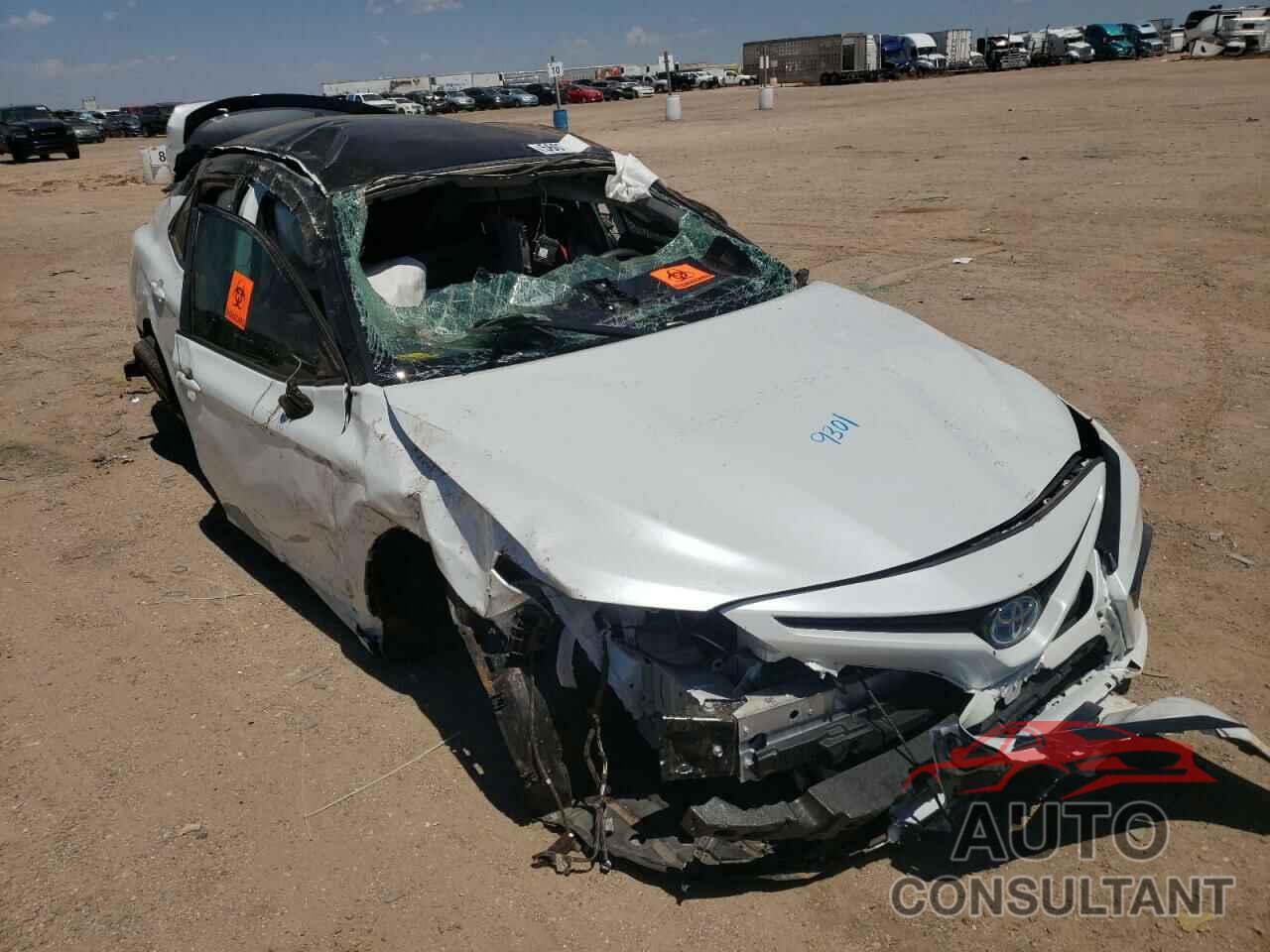 TOYOTA CAMRY 2022 - 4T1K31AK7NU039301