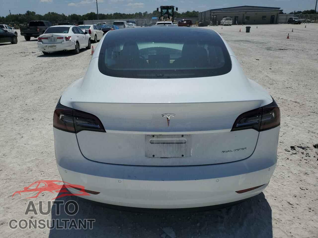 TESLA MODEL 3 2018 - 5YJ3E1EB4JF088844