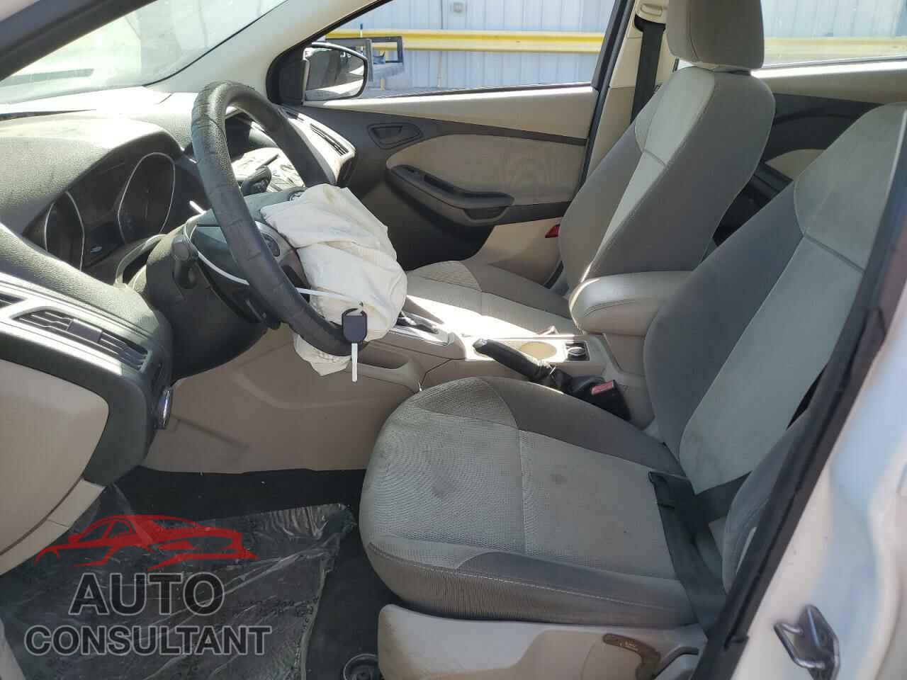 FORD FOCUS 2012 - 1FAHP3F29CL454510