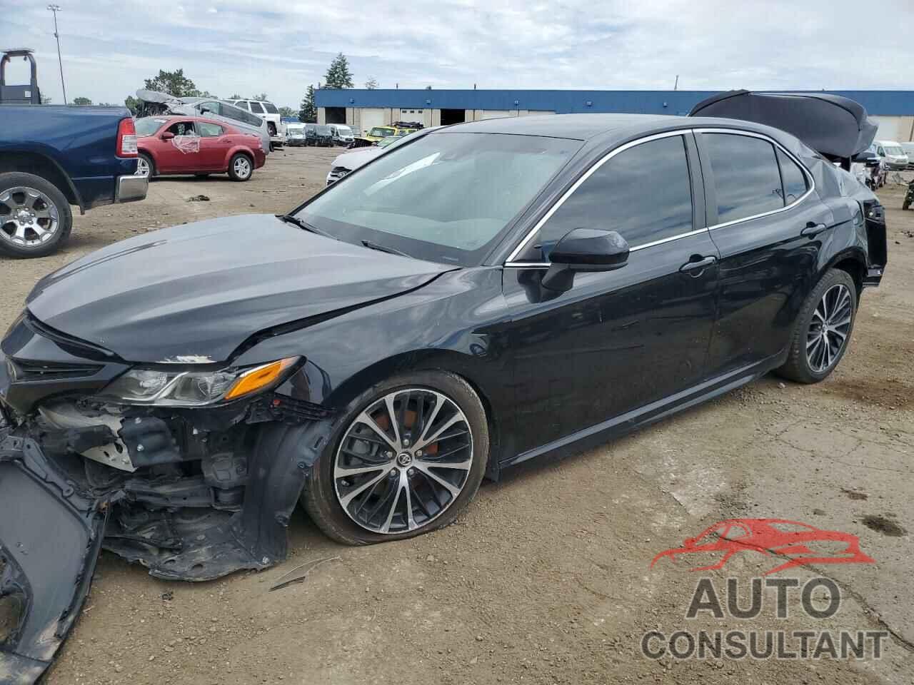 TOYOTA CAMRY 2018 - 4T1B11HK6JU634016
