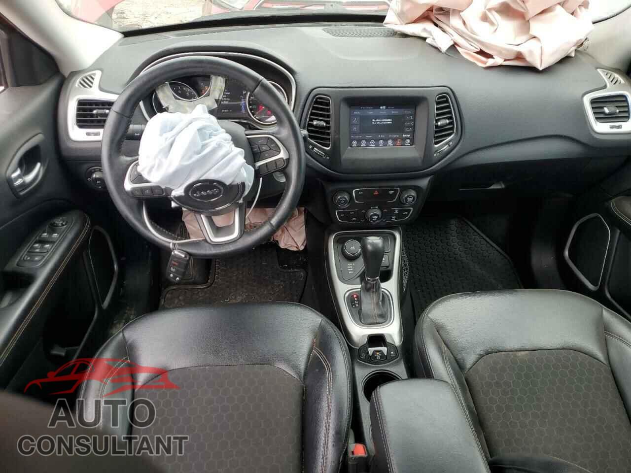 JEEP COMPASS 2019 - 3C4NJDBB2KT597540