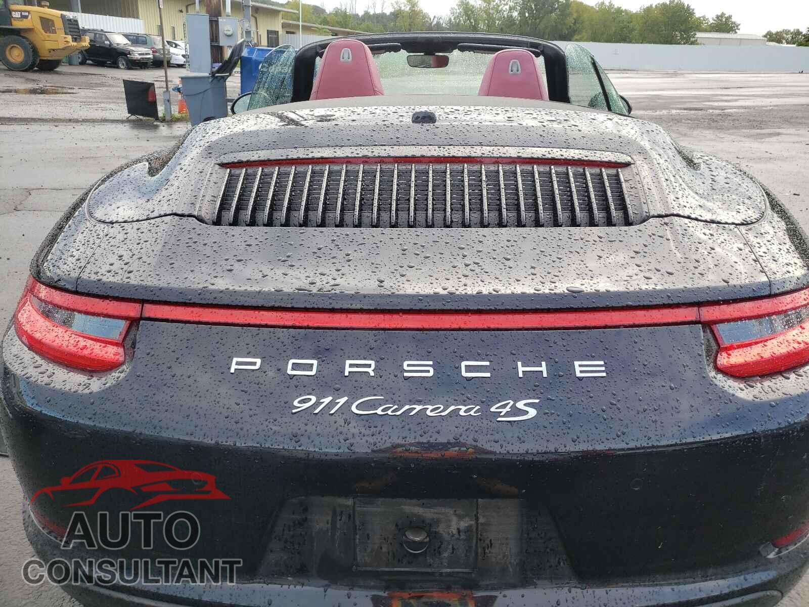 PORSCHE 911 2017 - WP0CB2A95HS155840