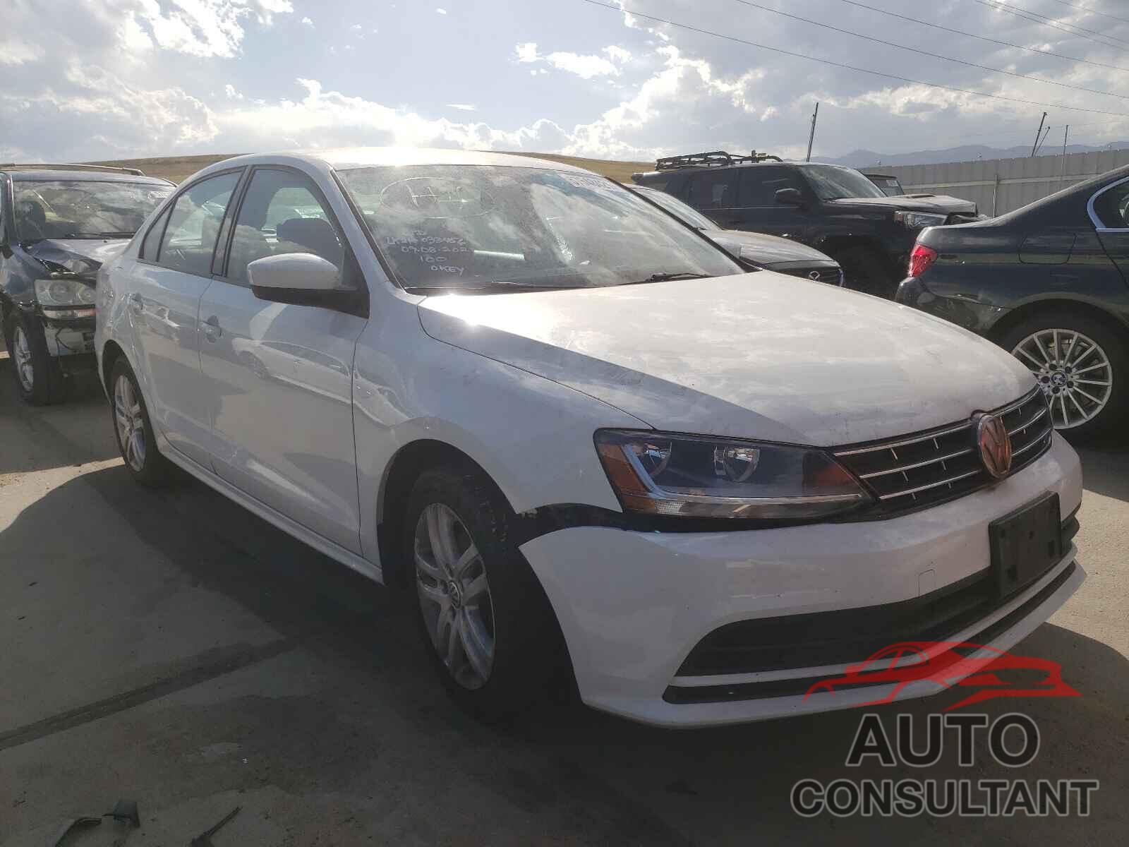 VOLKSWAGEN JETTA 2018 - 3VW2B7AJ5JM217123