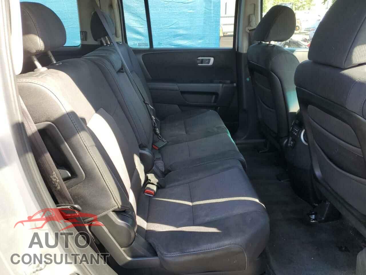 HONDA PILOT 2011 - 5FNYF3H48BB022293