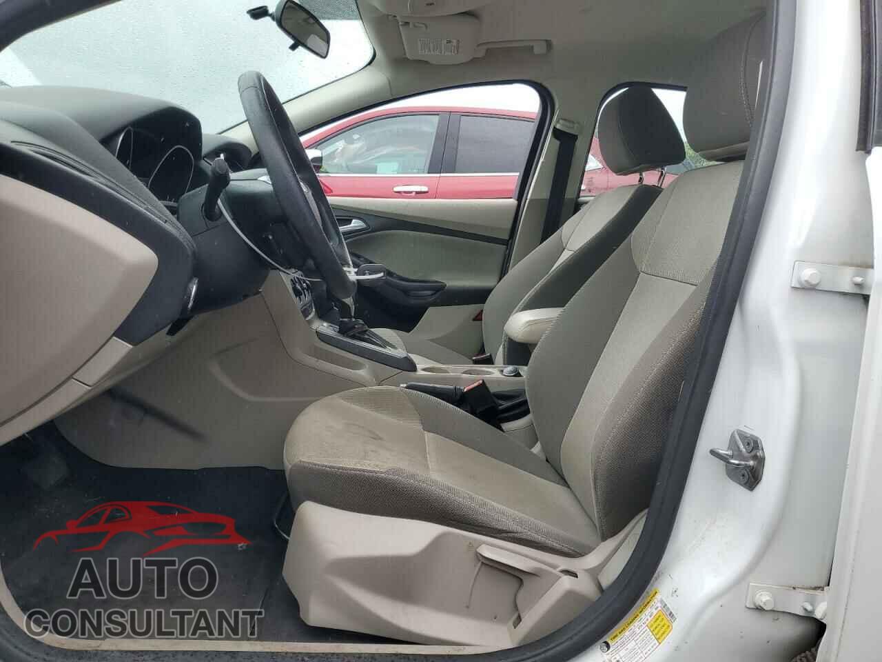 FORD FOCUS 2014 - 1FADP3F29EL219056