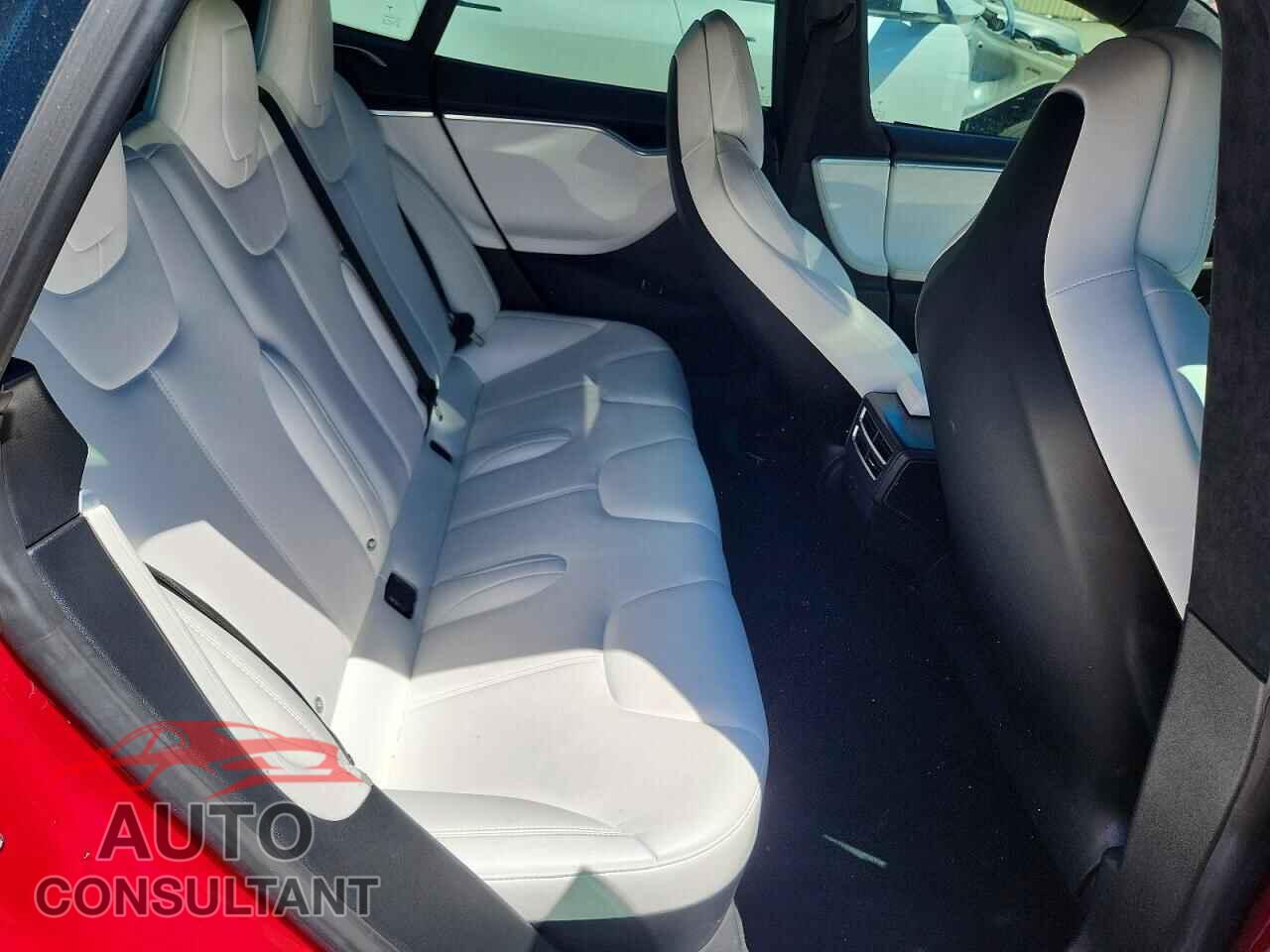 TESLA MODEL S 2017 - 5YJSA1E42HF185351
