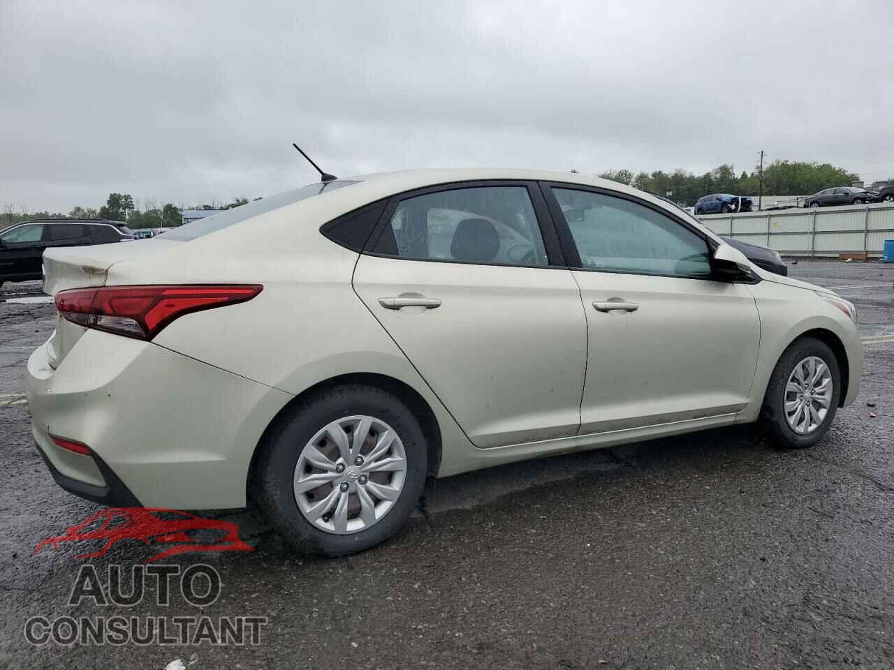HYUNDAI ACCENT 2018 - 3KPC24A37JE022285
