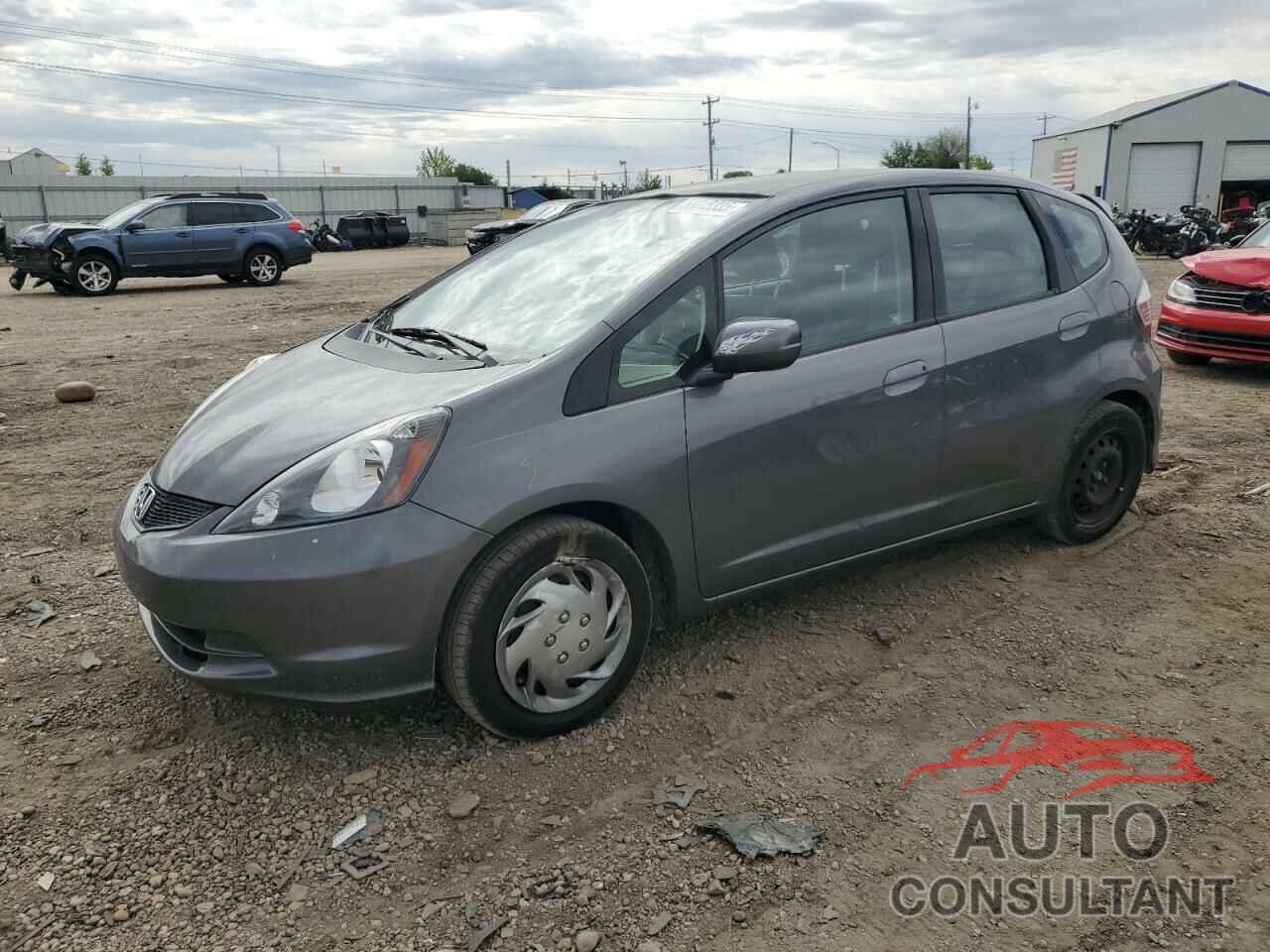 HONDA FIT 2015 - JHMGE8H3XDC038657