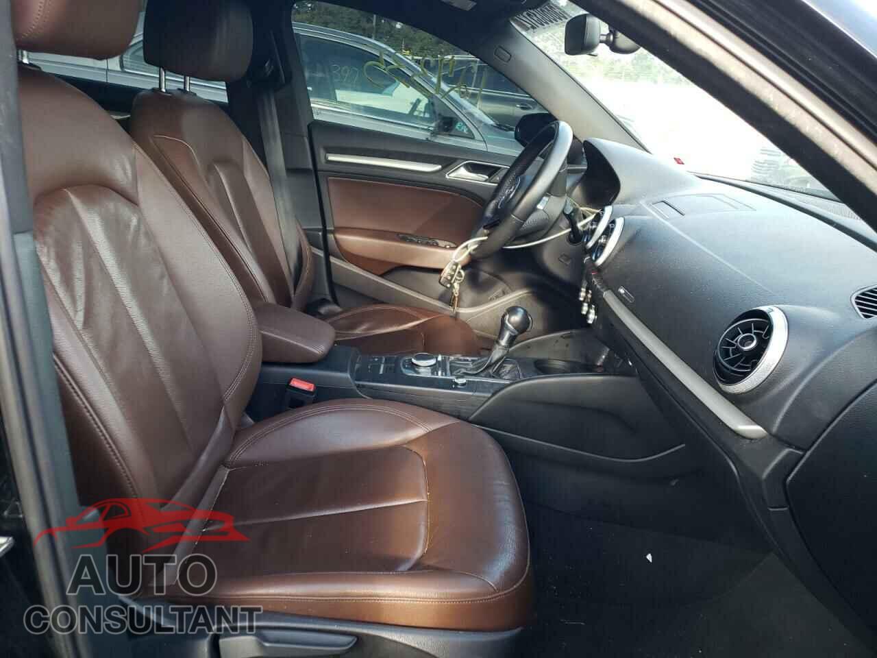 AUDI A3 2017 - WAUAUGFF6H1040468