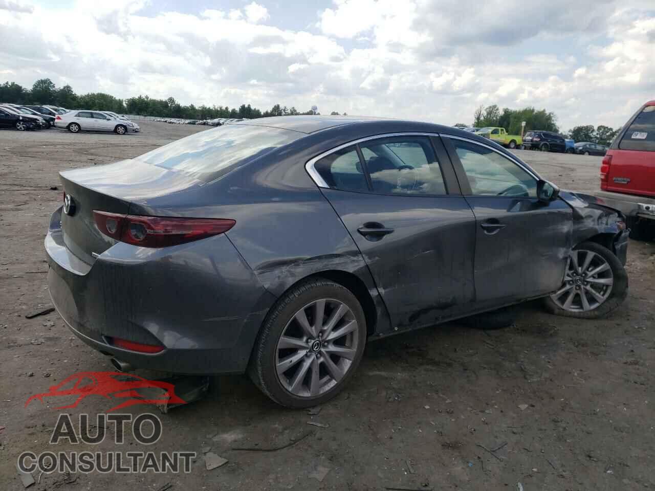 MAZDA 3 2019 - JM1BPBAMXK1132164