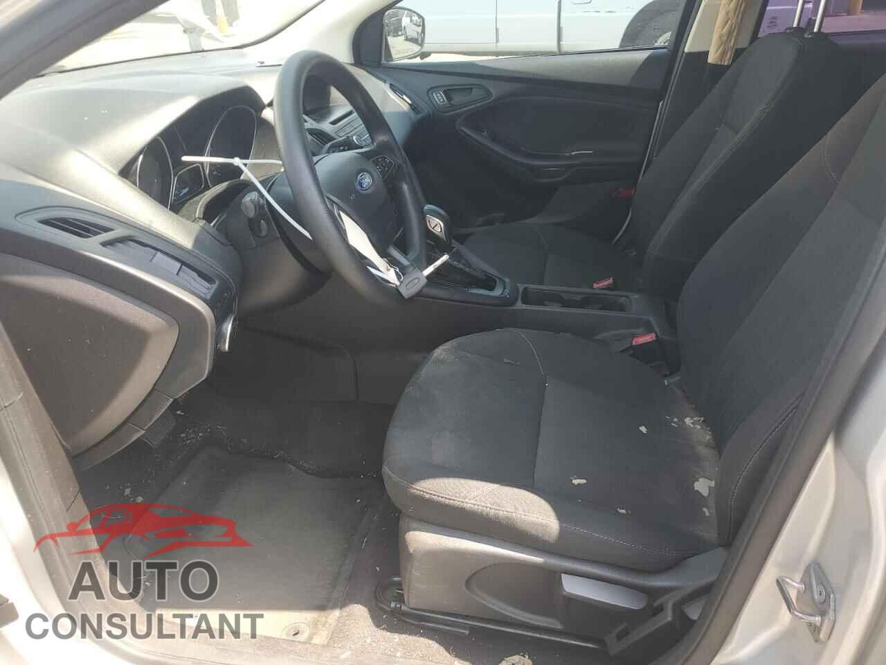 FORD FOCUS 2016 - 1FADP3E20GL369898