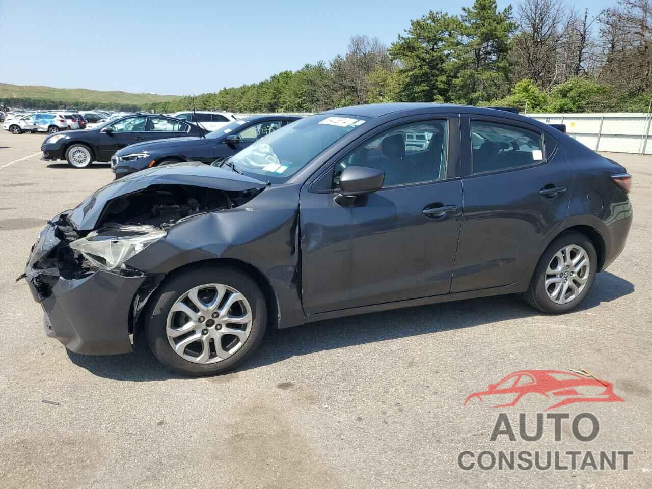 TOYOTA YARIS 2017 - 3MYDLBYV5HY174900