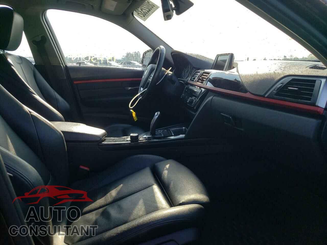BMW 3 SERIES 2016 - WBA8A3C56GK690129