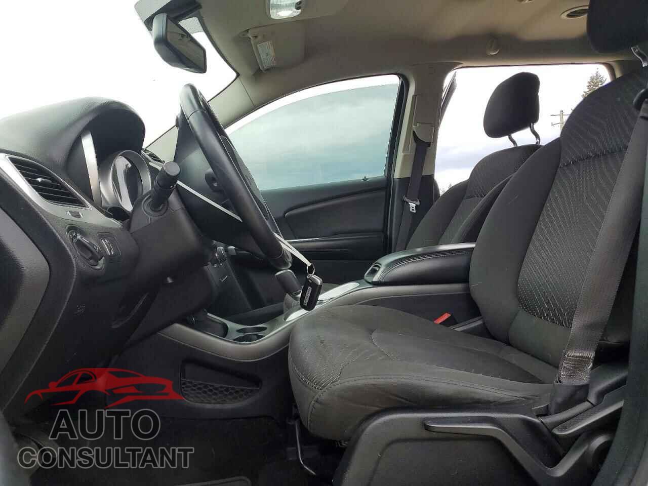 DODGE JOURNEY 2015 - 3C4PDCBG7FT715478
