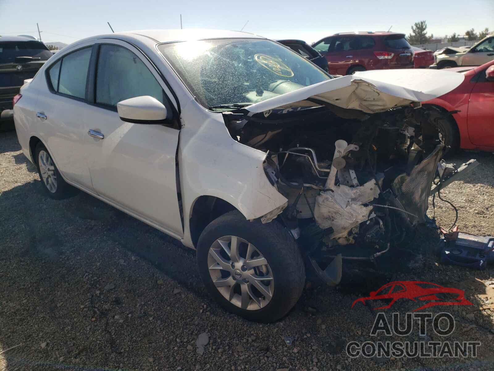 NISSAN VERSA 2017 - 3N1CN7AP3HL900833